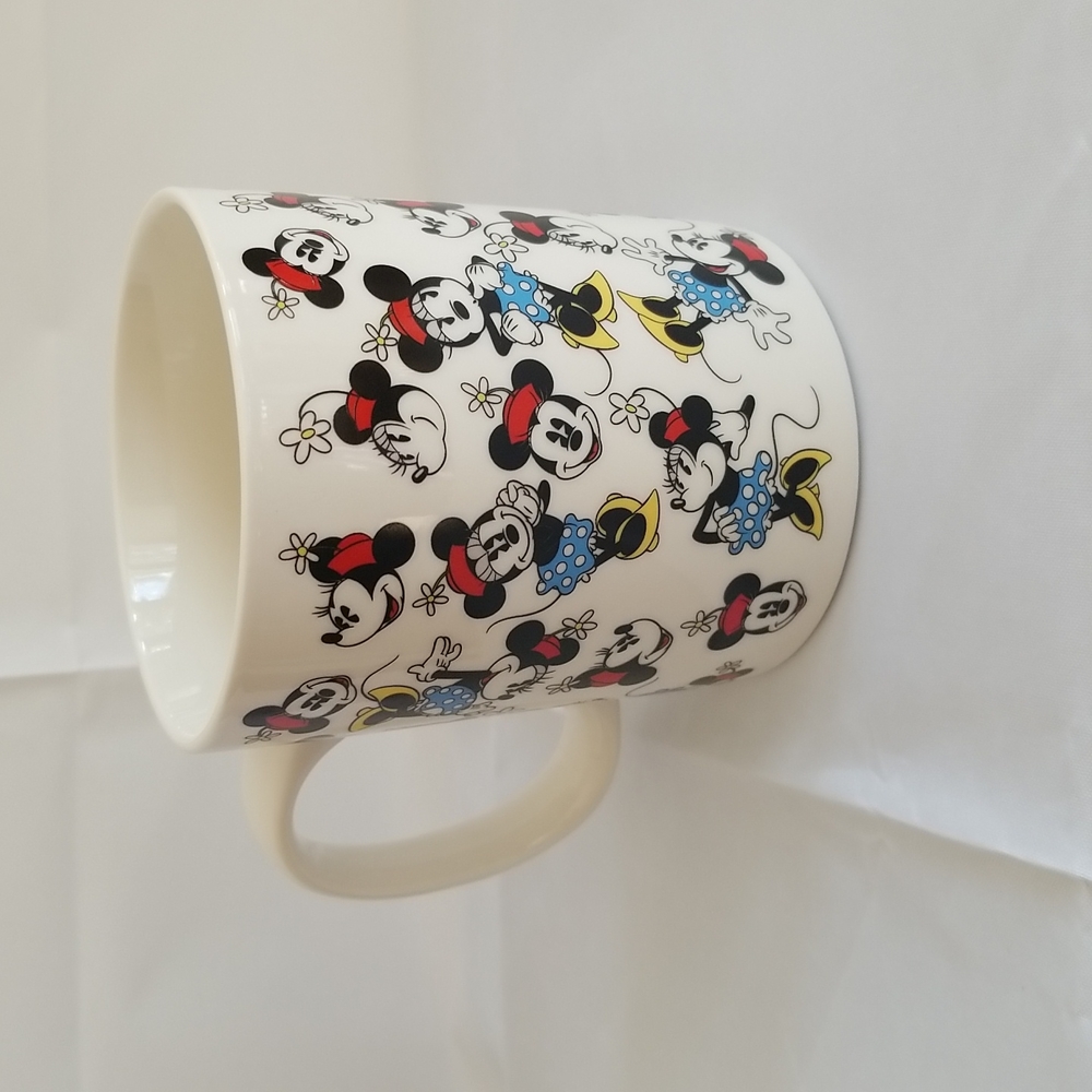 Minnie Mouse Kitchen Bundle - Picture 2 of 8